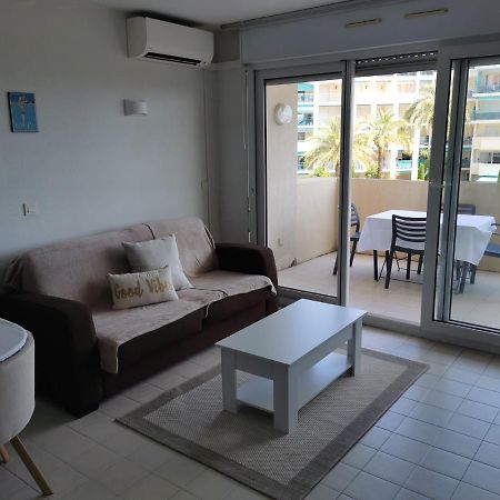 Antibes Les Pins 2 Pieces Vue Mer Piscine Parking Apartment Bagian luar foto
