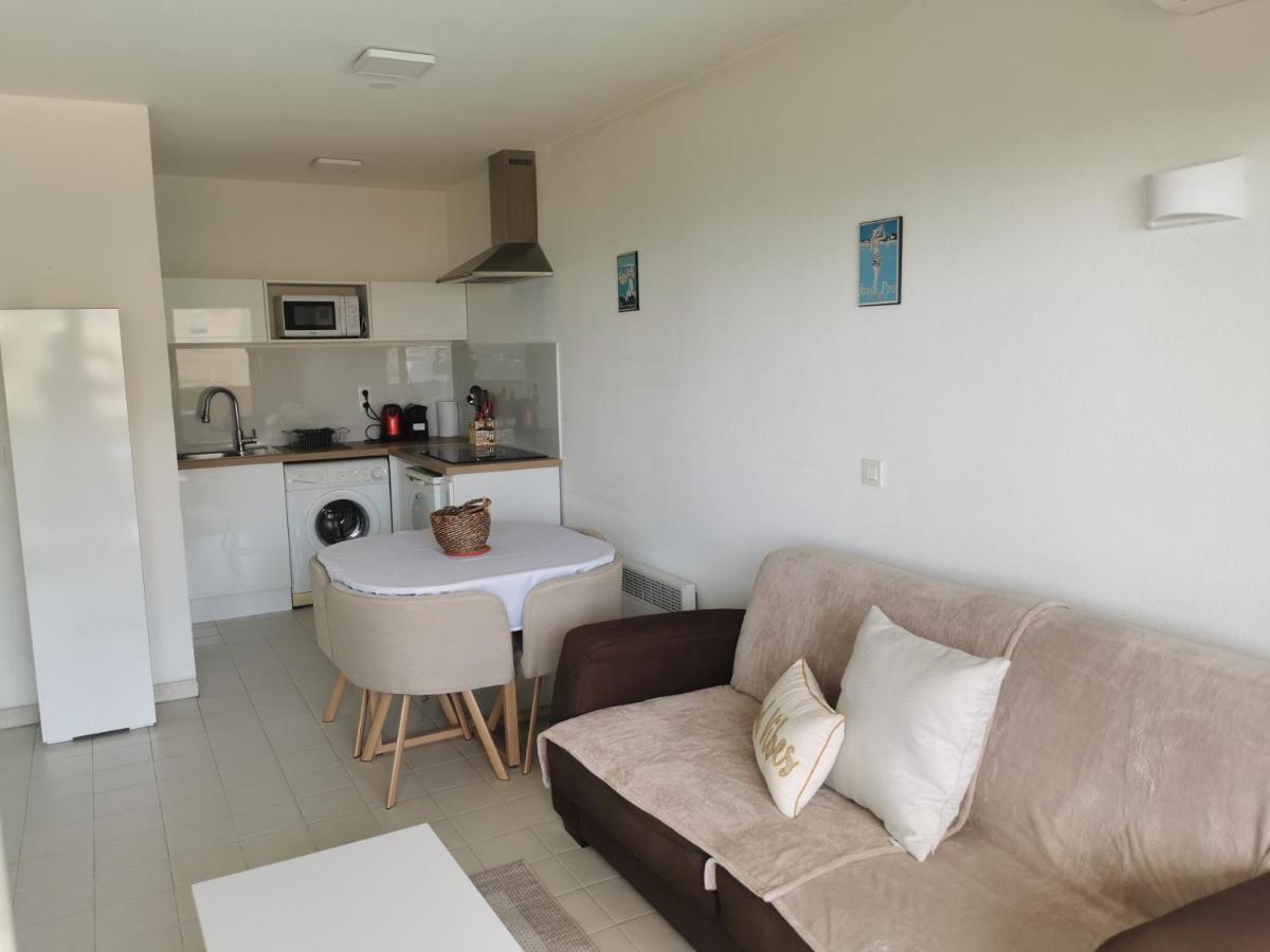 Antibes Les Pins 2 Pieces Vue Mer Piscine Parking Apartment Bagian luar foto
